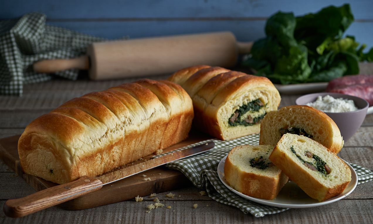 Panbrioche salato spinaci e salsiccia