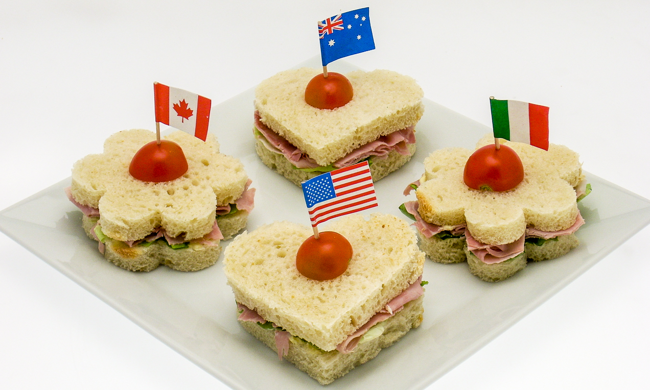 Panini farciti con prosciutto e lattuga