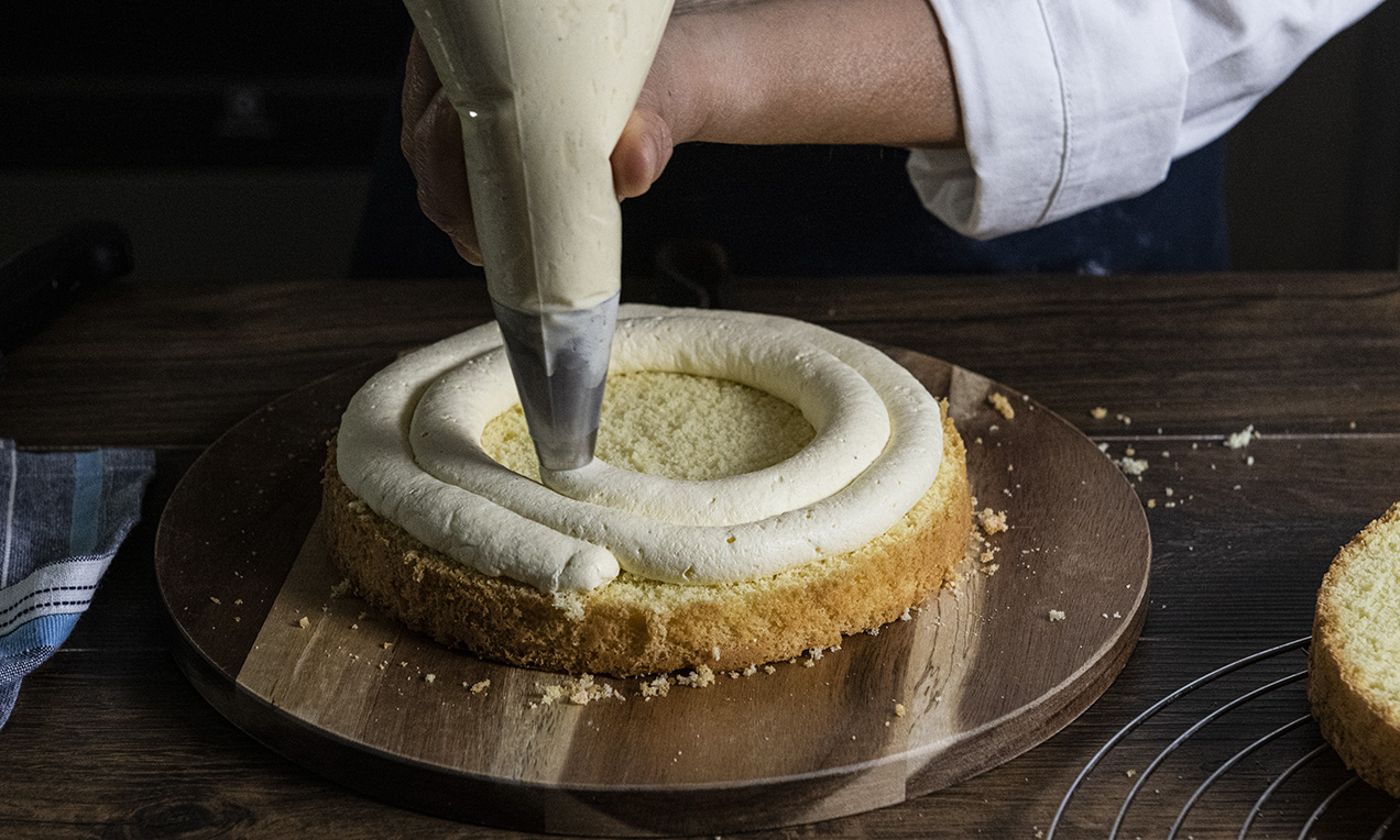Step_torta farcita alla crema chantilly (17)
