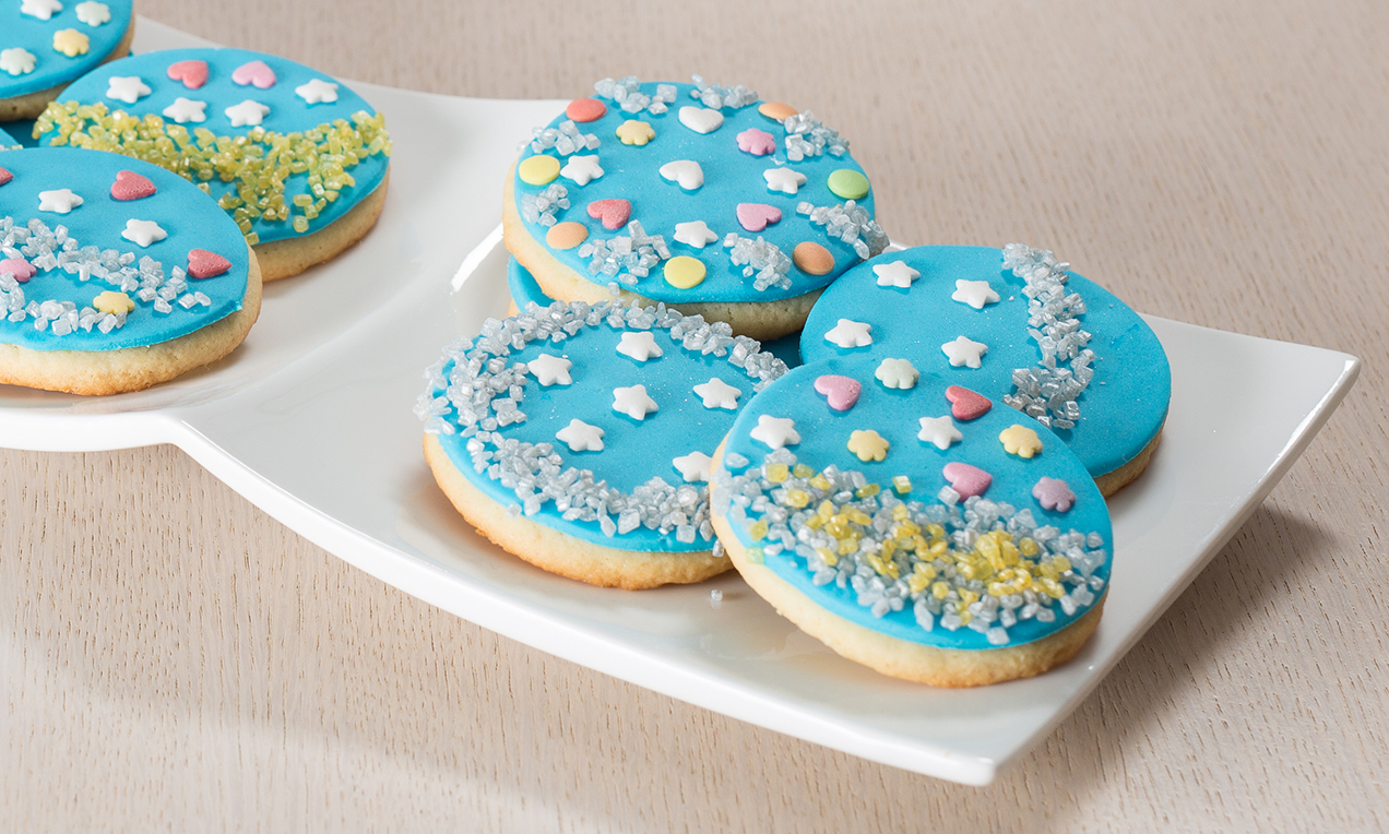 Biscotti con decorazioni di pasta di zucchero
