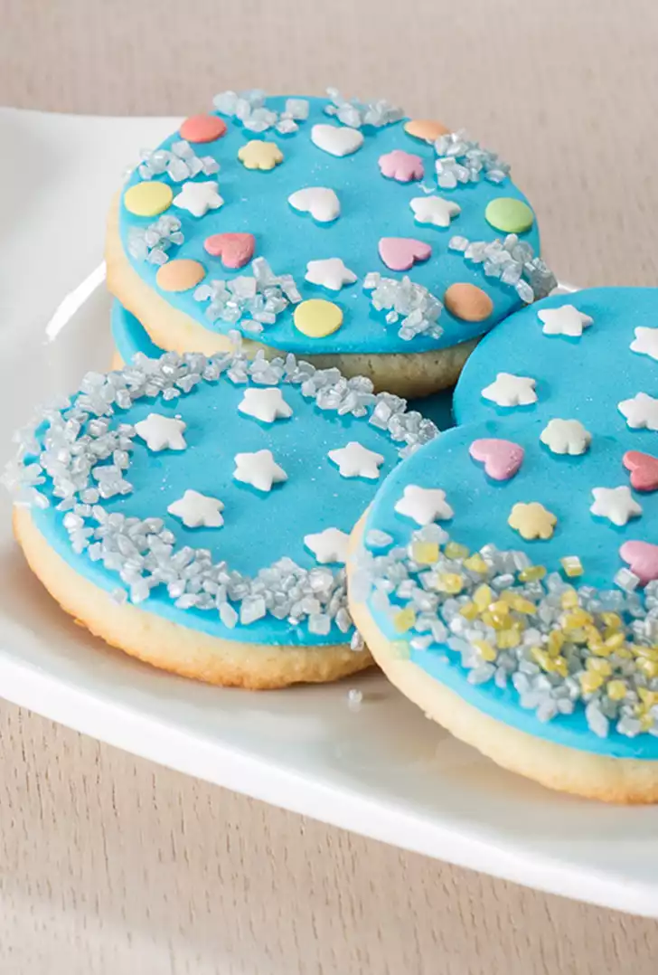 Biscotti con decorazioni di pasta di zucchero.jpg