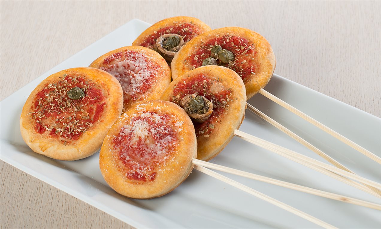 Pizzette farcite a forma di lecca-lecca