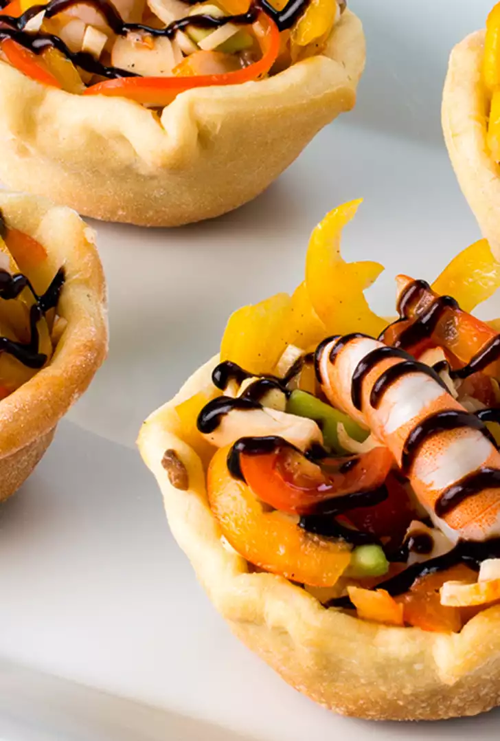 Coppette salate con gamberi, acciughe.jpg