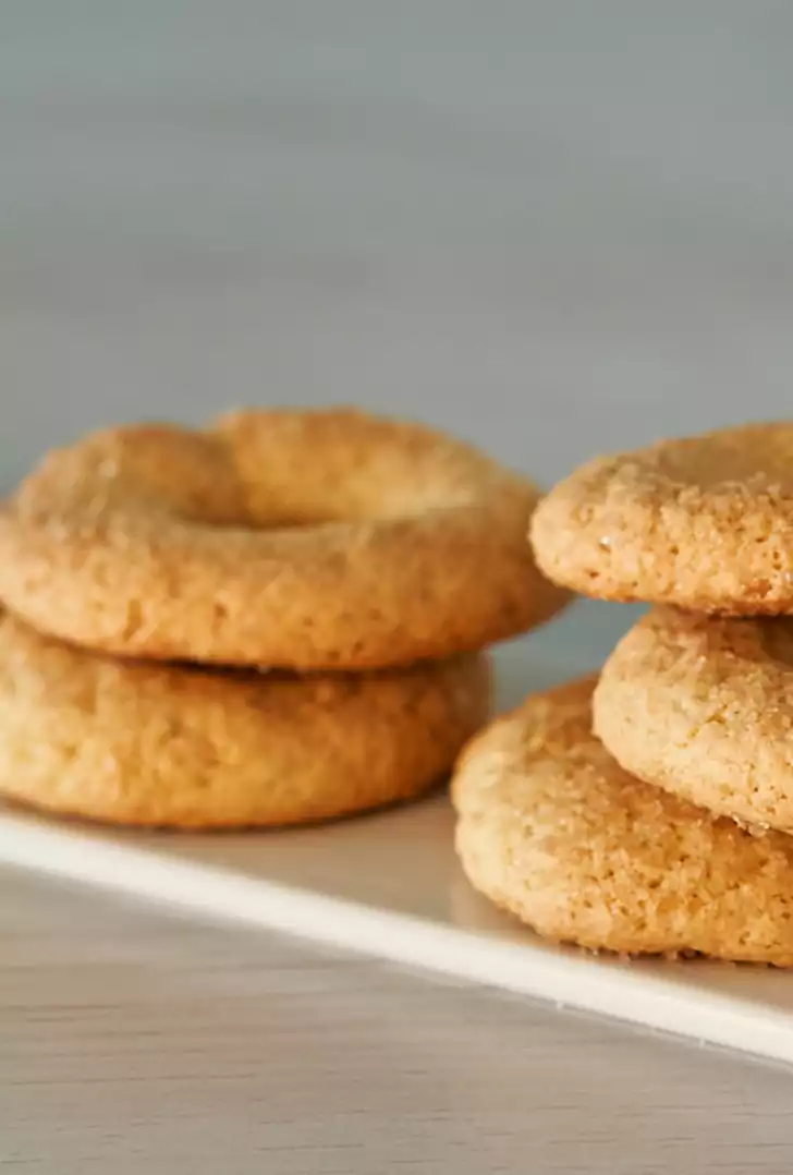 biscotti ciambelline allo zucchero.jpg