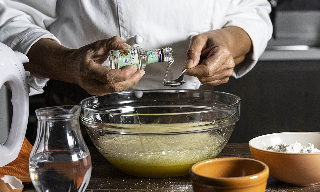 Step_torta di mandorle senza burro e olio (3)