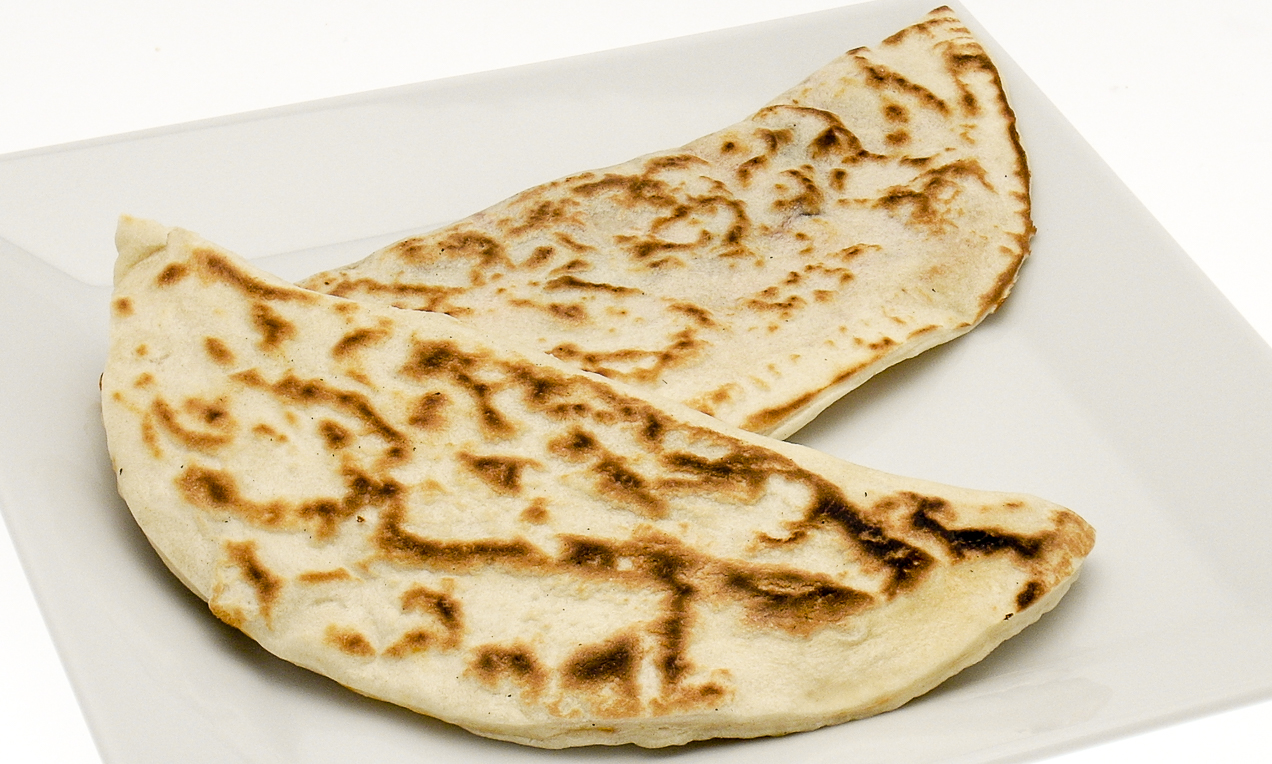 Mezzelune farcite con melanzane e  provola