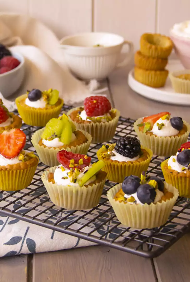 Tartellette pistacchio e yogurt greco rw