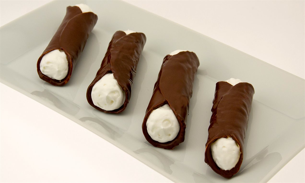 Cannoli al cioccolato