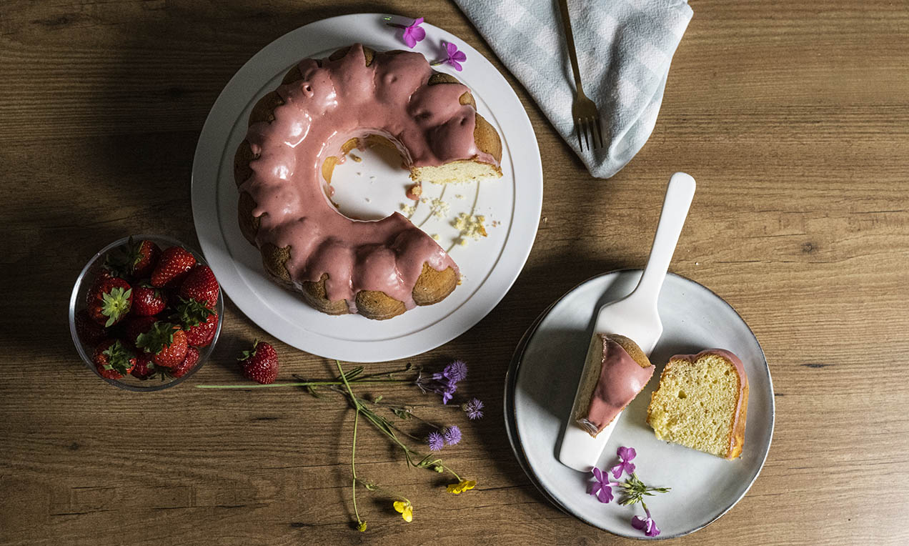 Step_ciambella con glassa alle fragole (17)