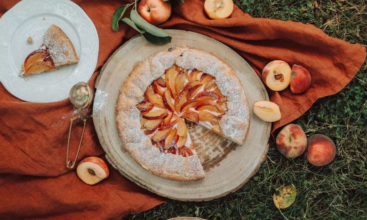 Broskvovo -tvarohová galetka s broskvovým džemem s proseccem