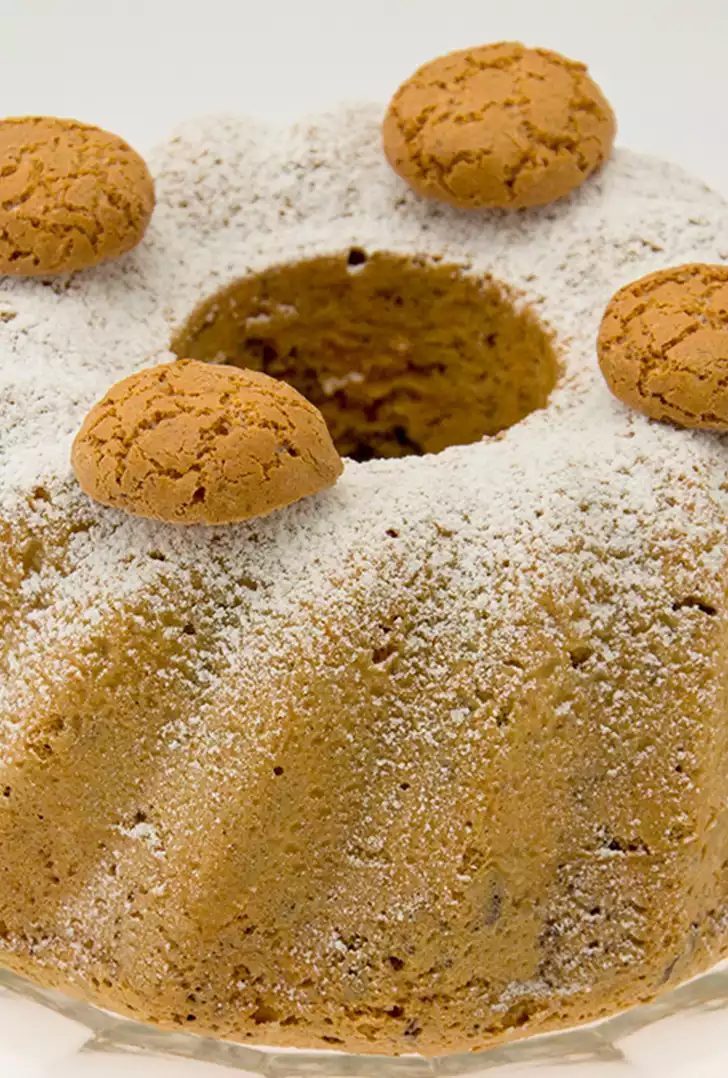 Ciambella-con-cioccolato-e-amaretti_DBricette.jpg