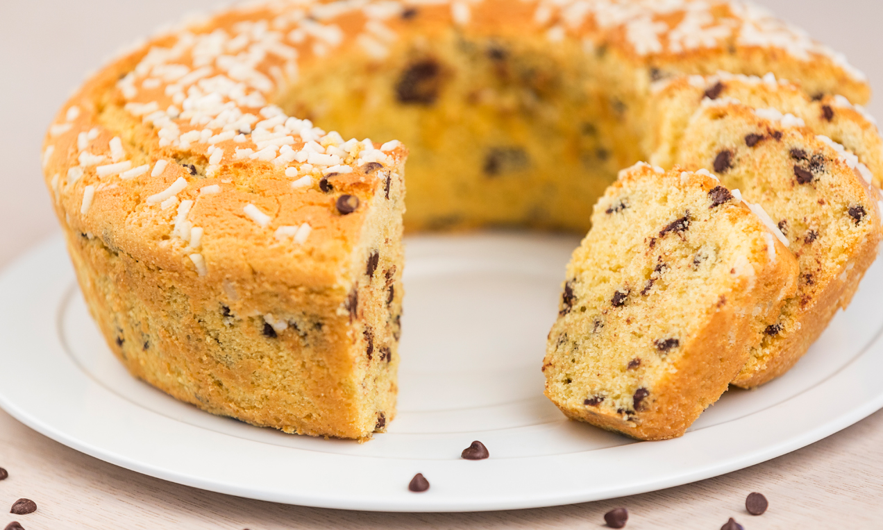 Ciambellone con gocce di cioccolato