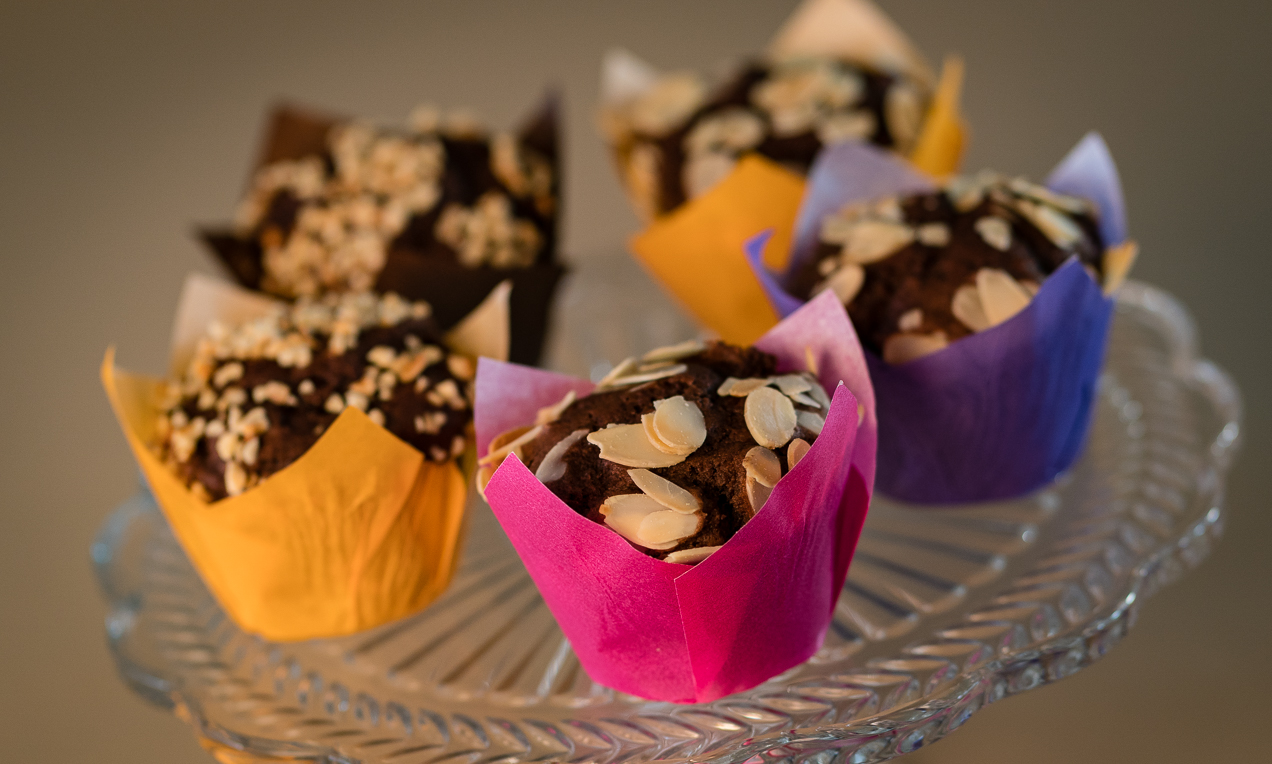 Muffin all'acqua con cacao e zenzero