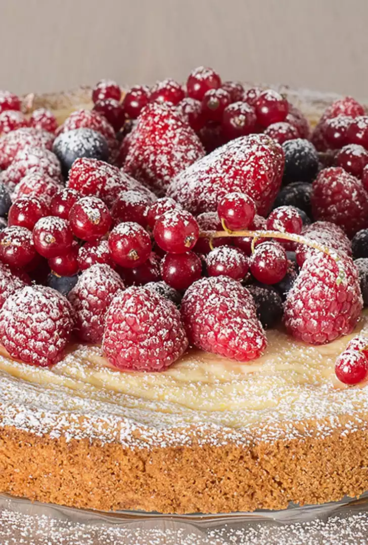 Crostata al mascarpone e frutti rossi.jpg