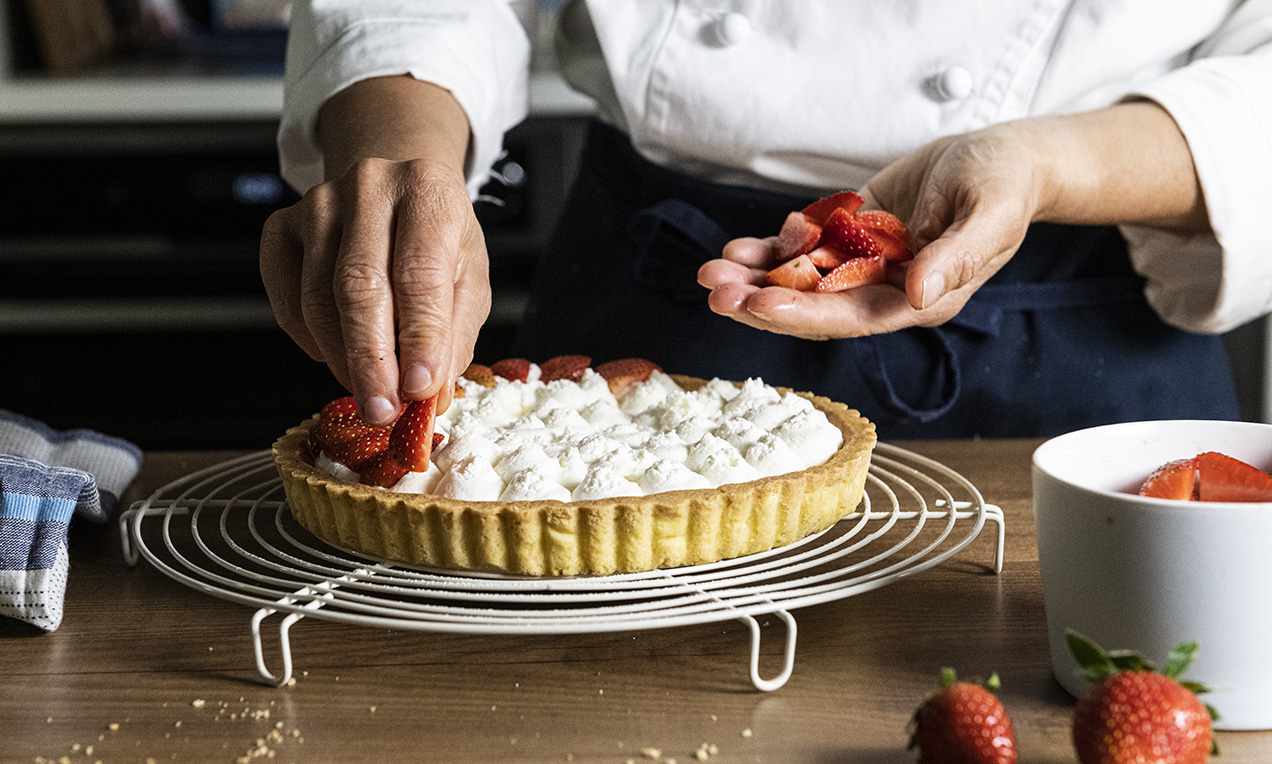 Step_Crostata panna e fragole (16)
