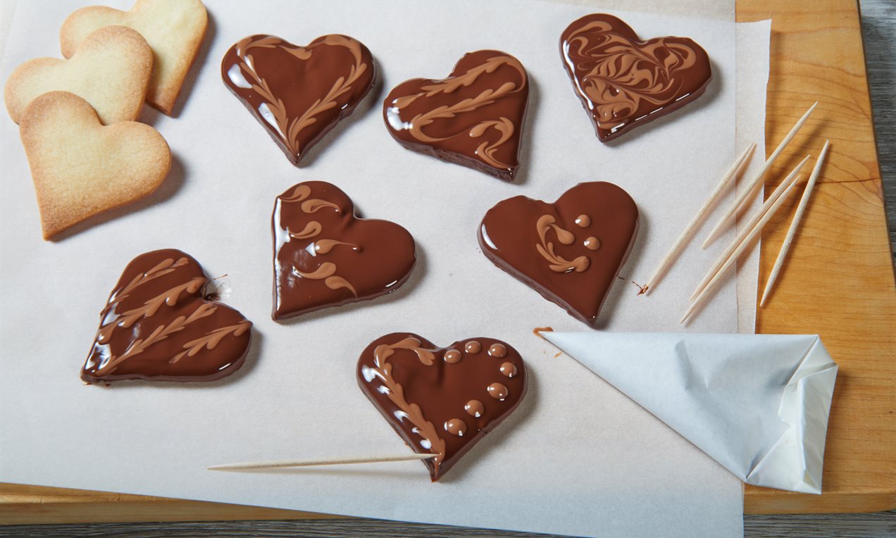 Kuvertuere Plätzchen überziehen.jpg