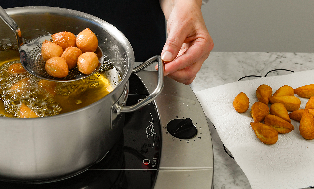 Muzenmandel schwimmen im Fett 5957 Ausschnitt