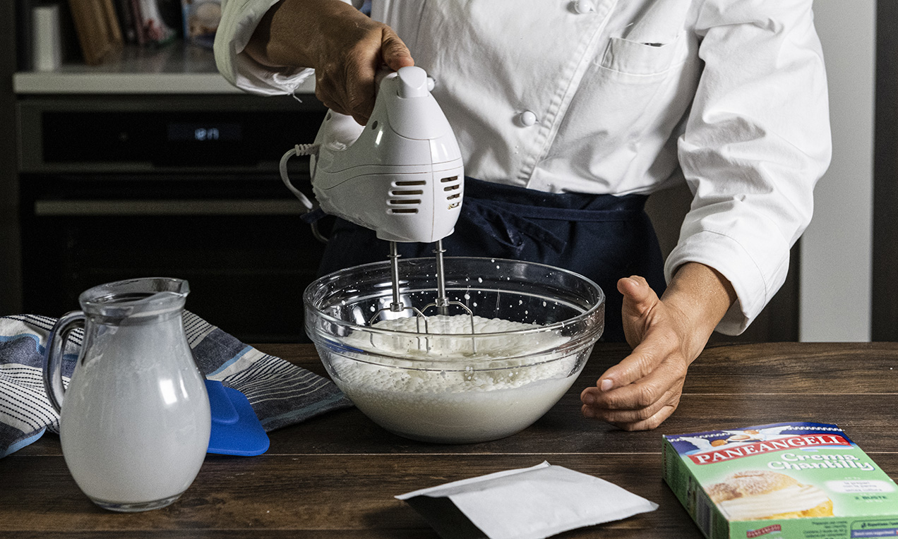 Step_torta farcita alla crema chantilly (10)