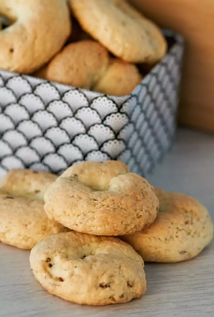 biscotti ciambeline al vino.jpg