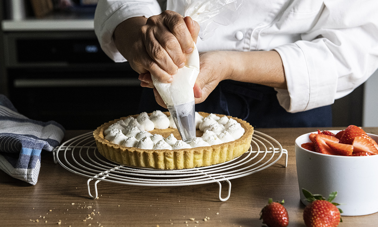 Step_Crostata panna e fragole (15)