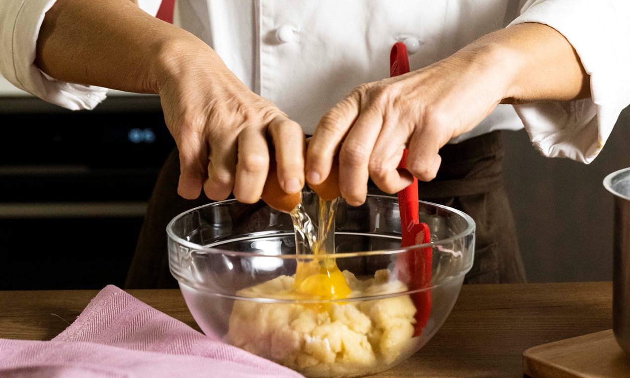 Step_pasta choux aggiunta uova