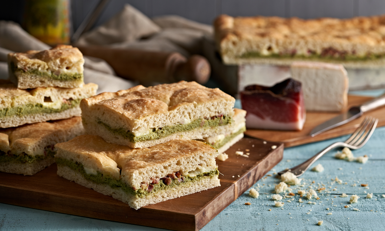 Focaccia alta ripiena