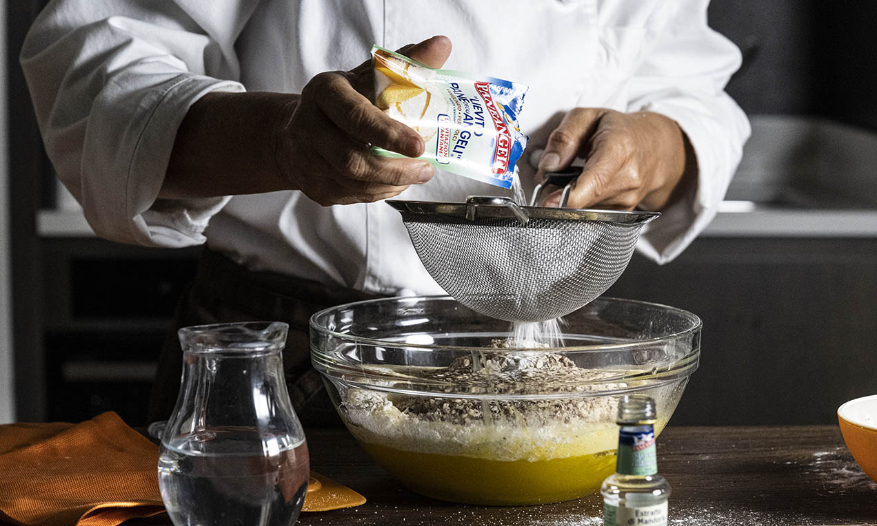 Step_torta di mandorle senza burro e olio (6)