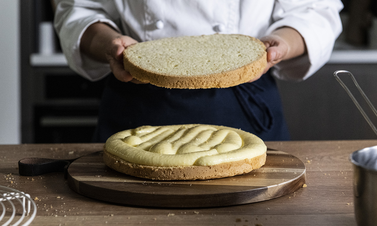 Step_pan di spagna crema e frutta (13)