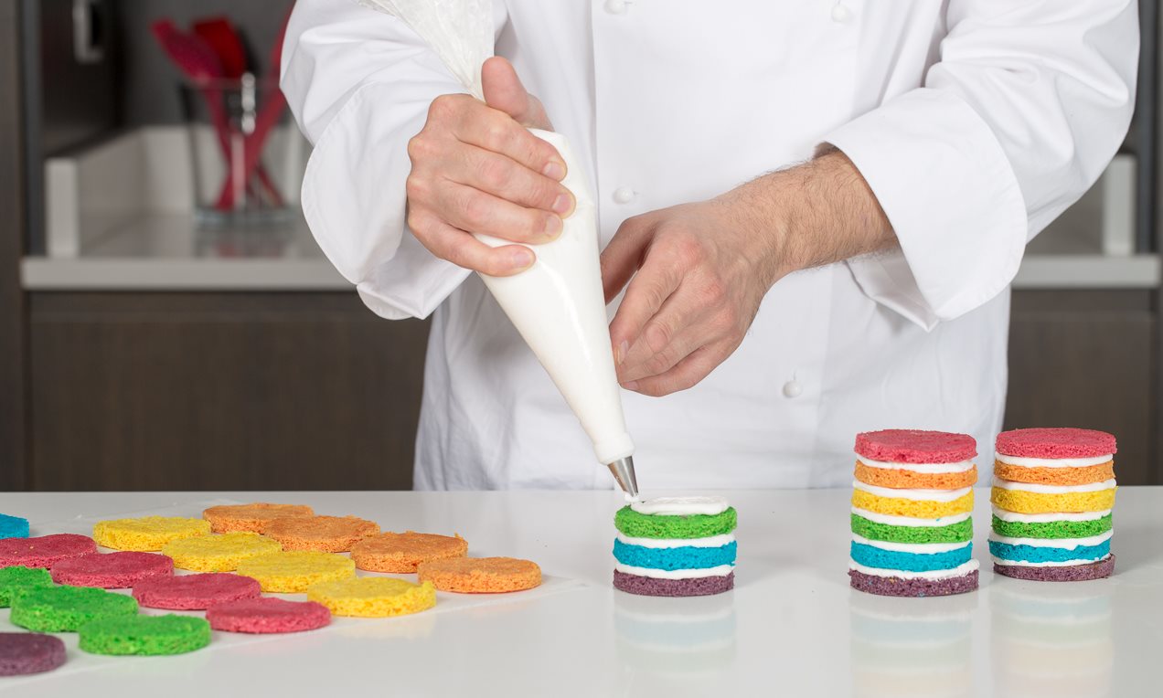 fotoricetta mini raimbow cake a misura 7.jpg