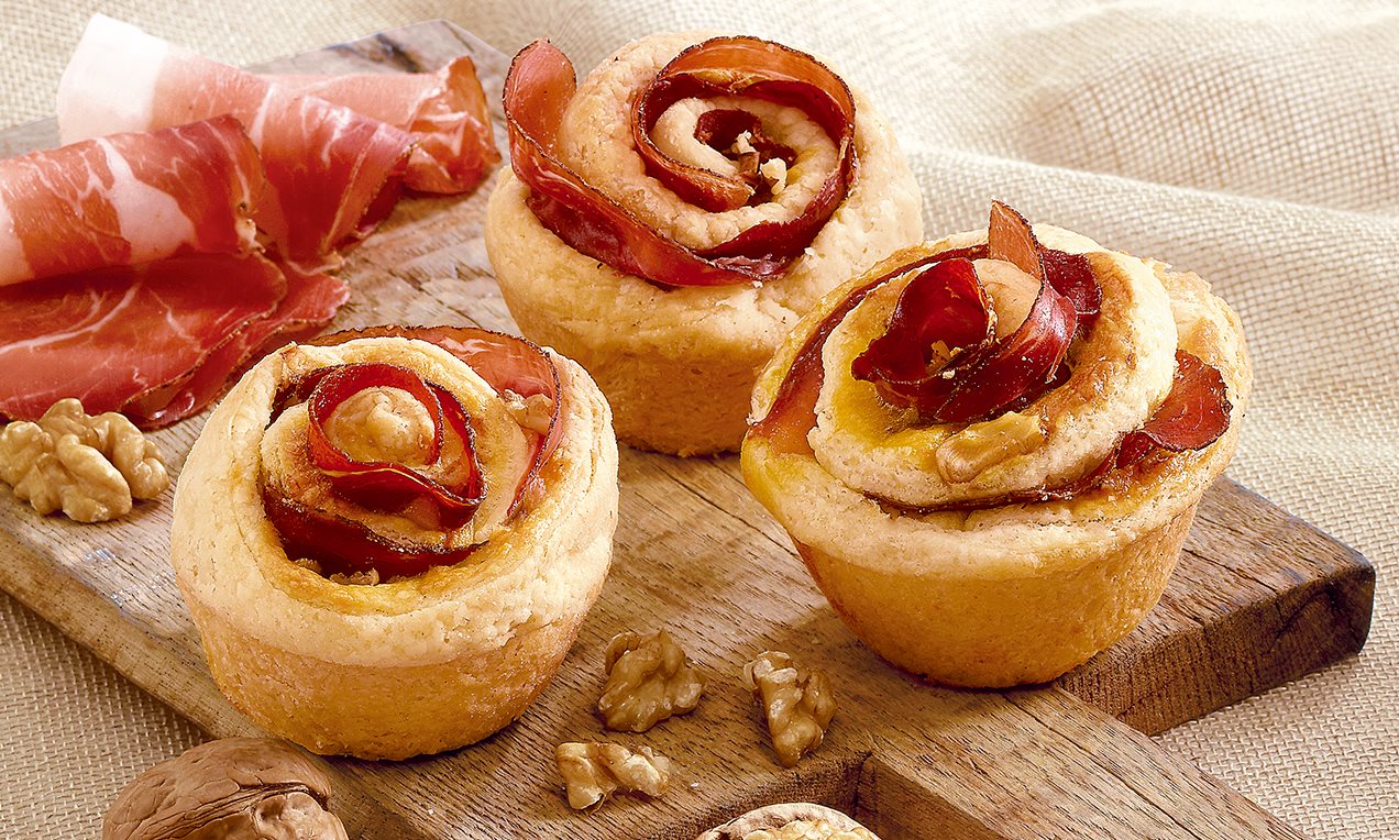 Muffin sfogliati allo speck