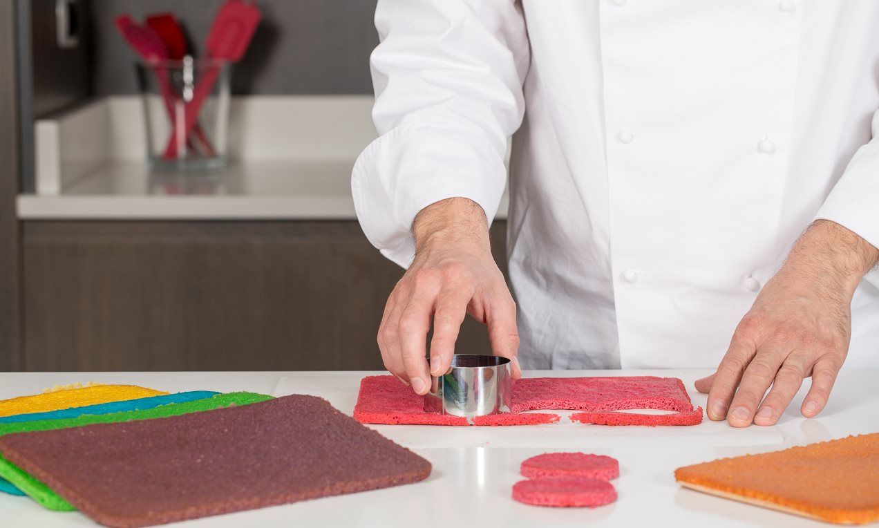 fotoricetta mini raimbow cake a misura6.jpg