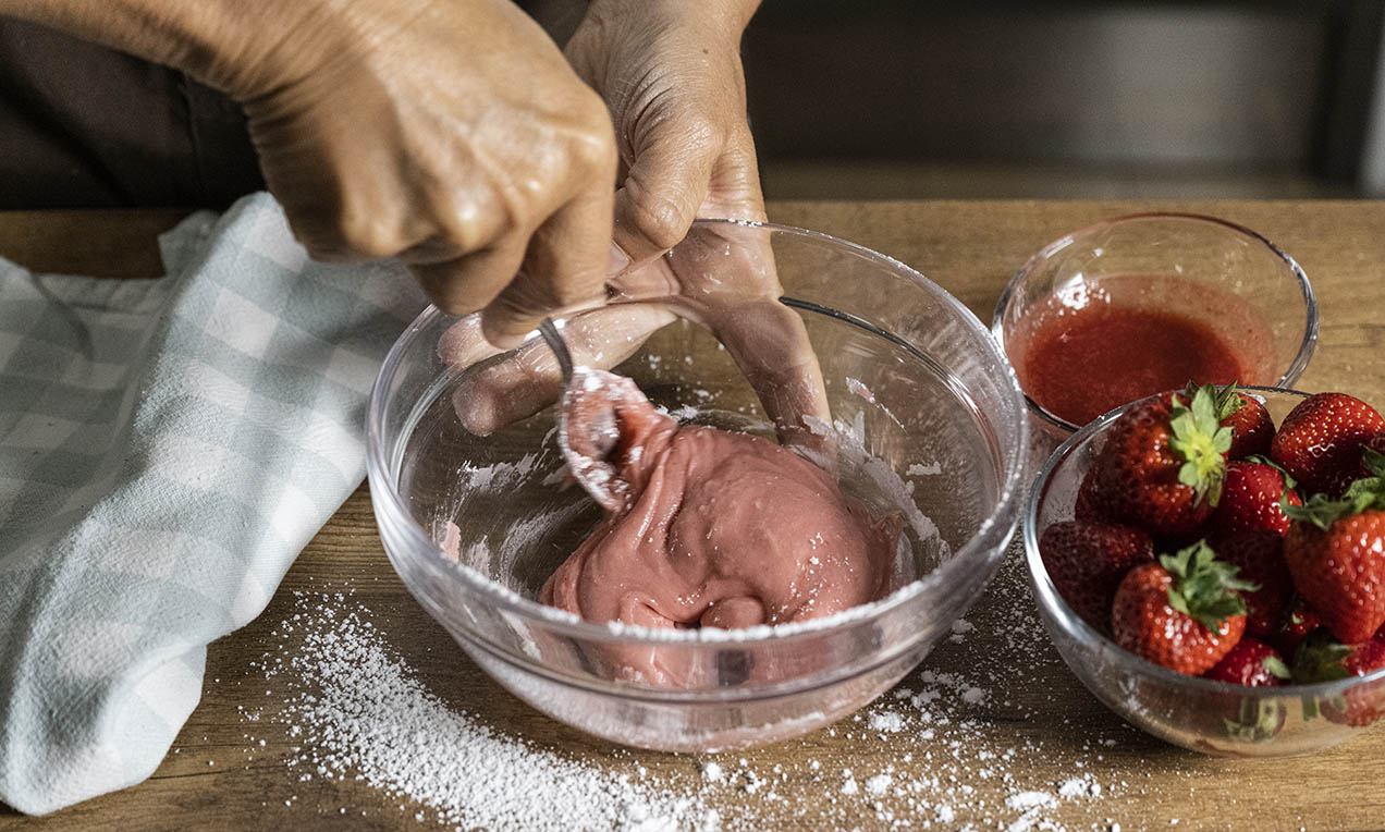 Step_ciambella con glassa alle fragole (15)