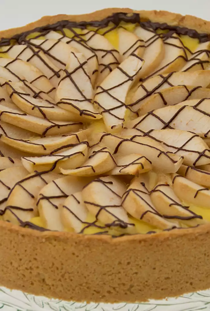 Crostata-di-panettone,-pere-e-cioccolato_DBricette.jpg
