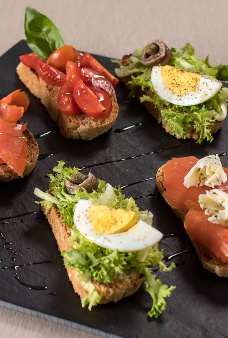 bruschette estive a misura.jpg