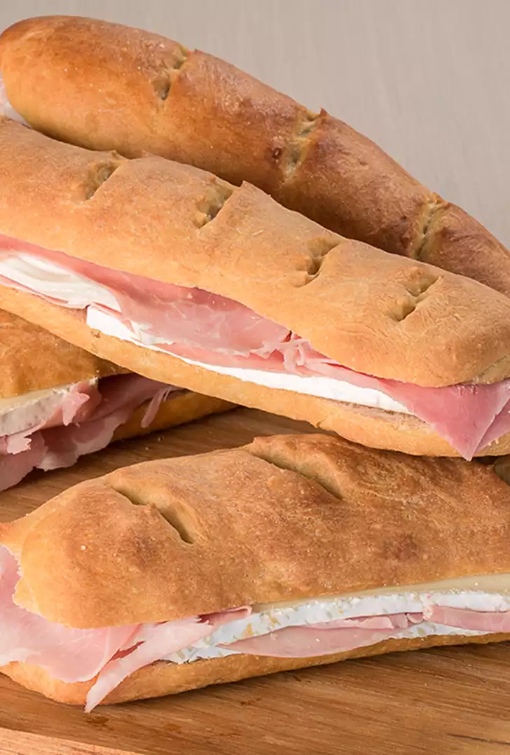 Filoncini farciti alla robiola e prosciutto cotto.jpg